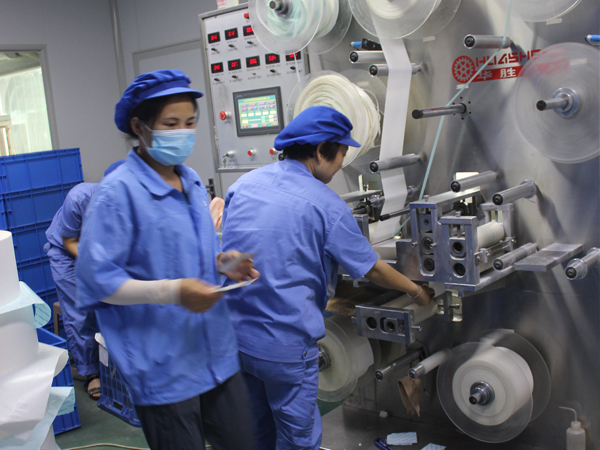 選擇膏藥貼牌代加工廠家時(shí)需要注意哪些問(wèn)題？