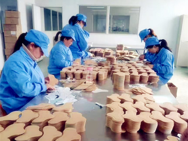 膏藥貼牌是什么意思？委托膏藥代加工的優(yōu)勢(shì)是什么？